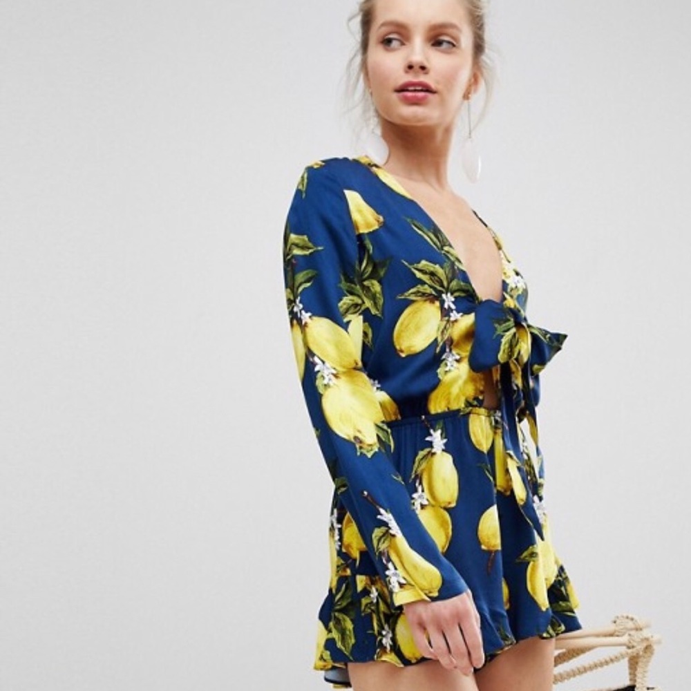 NWOT Lemon Tie Front Romper